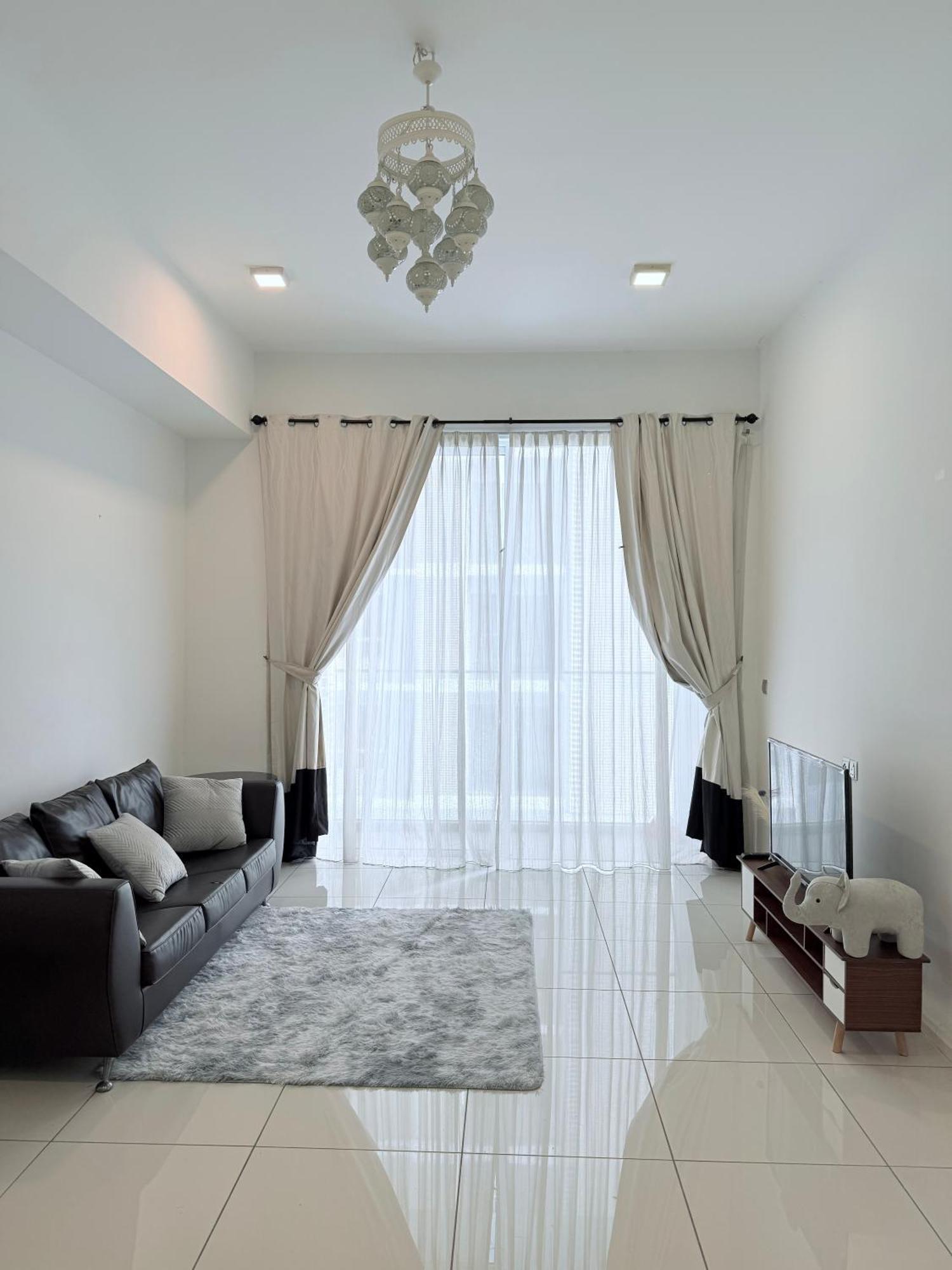 Pangsapuri Cozy Downtown 2br At M Suites, Embassy Row *